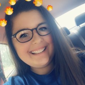 Meet your Posher, Lena